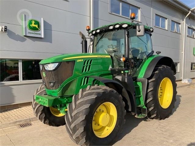 2017 JOHN DEERE 6195R