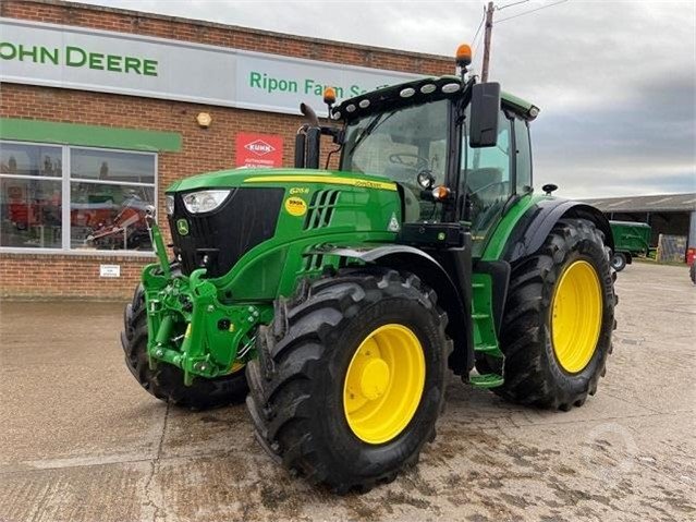 2020 JOHN DEERE 6215R